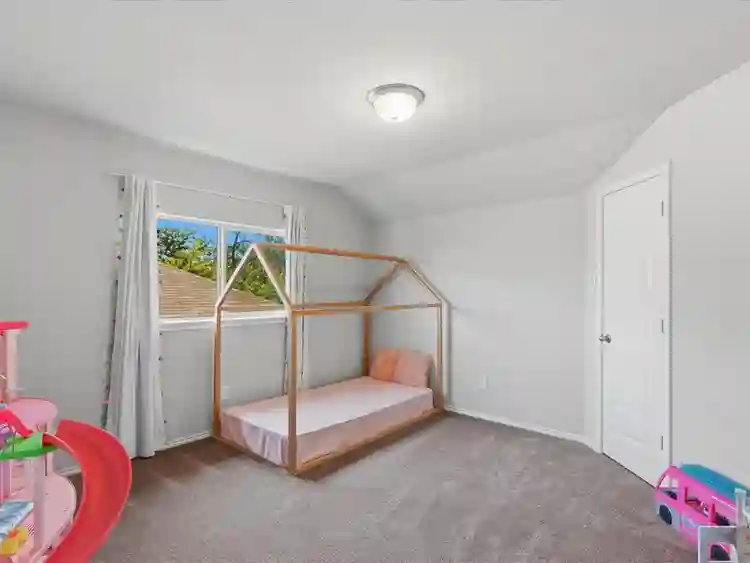 4 BR in Denton
