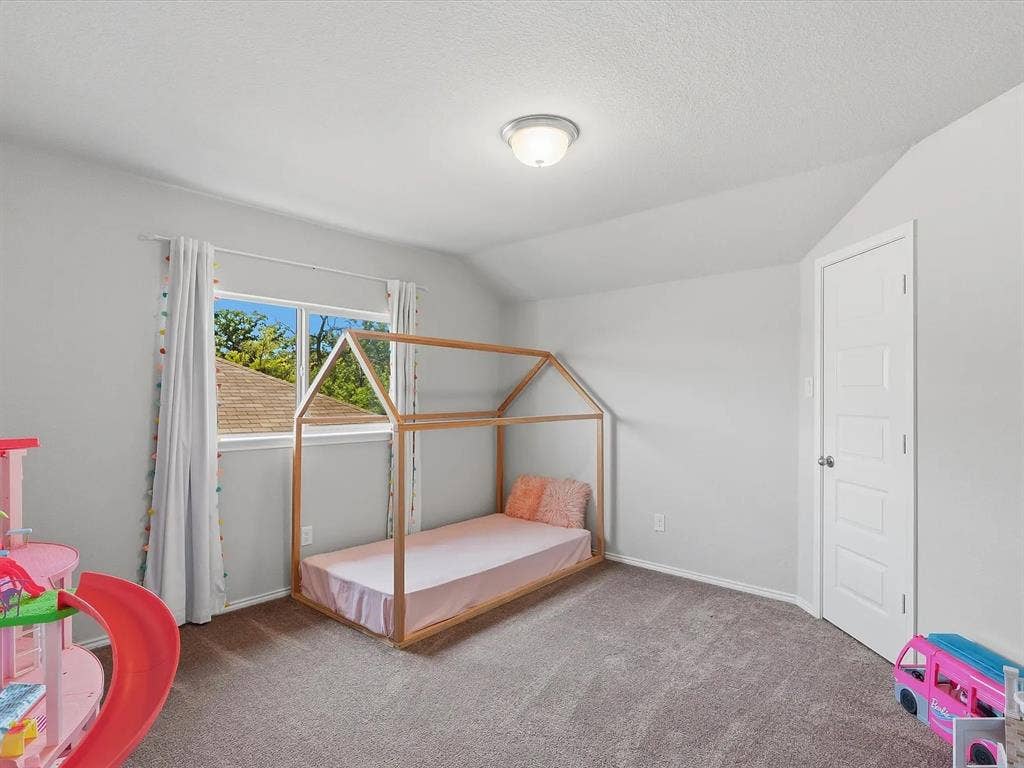 4 BR in Denton