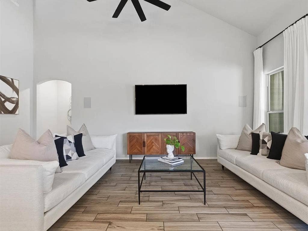 4 BR in Denton