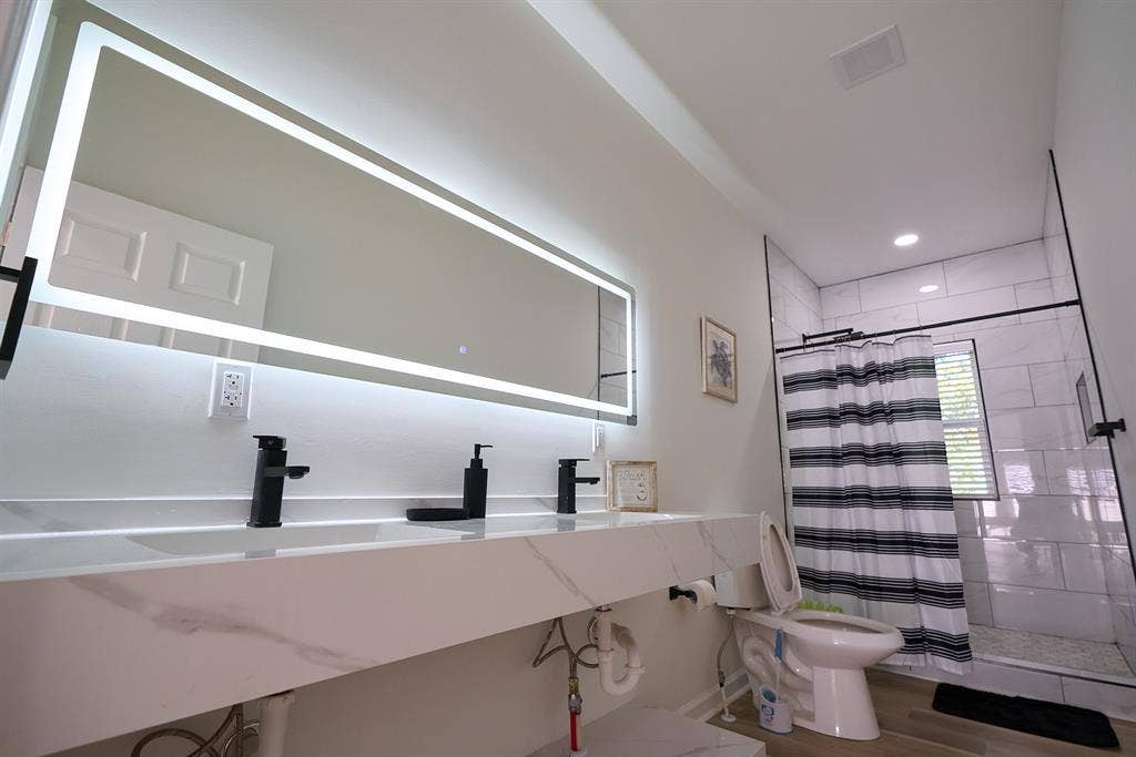 6 BR in Decatur