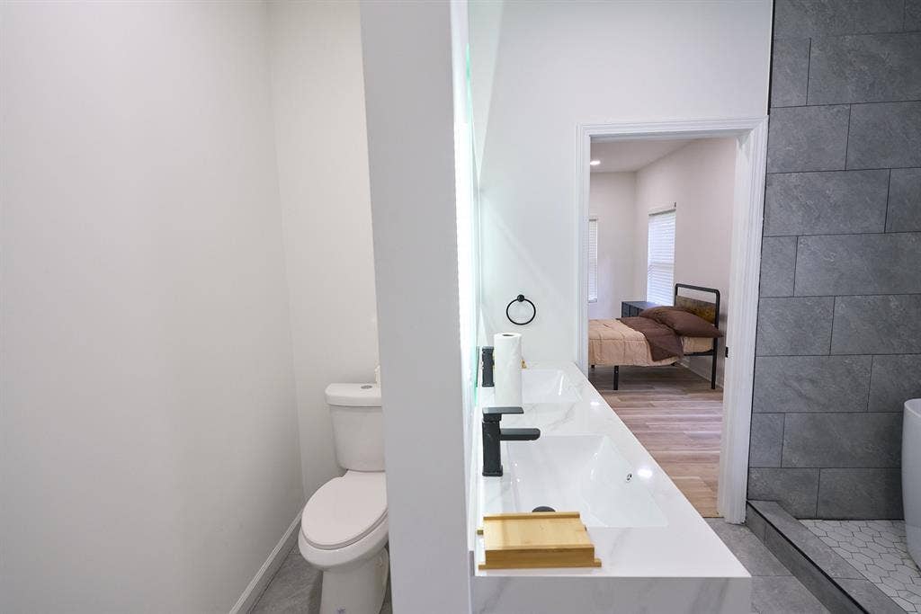 6 BR in Decatur