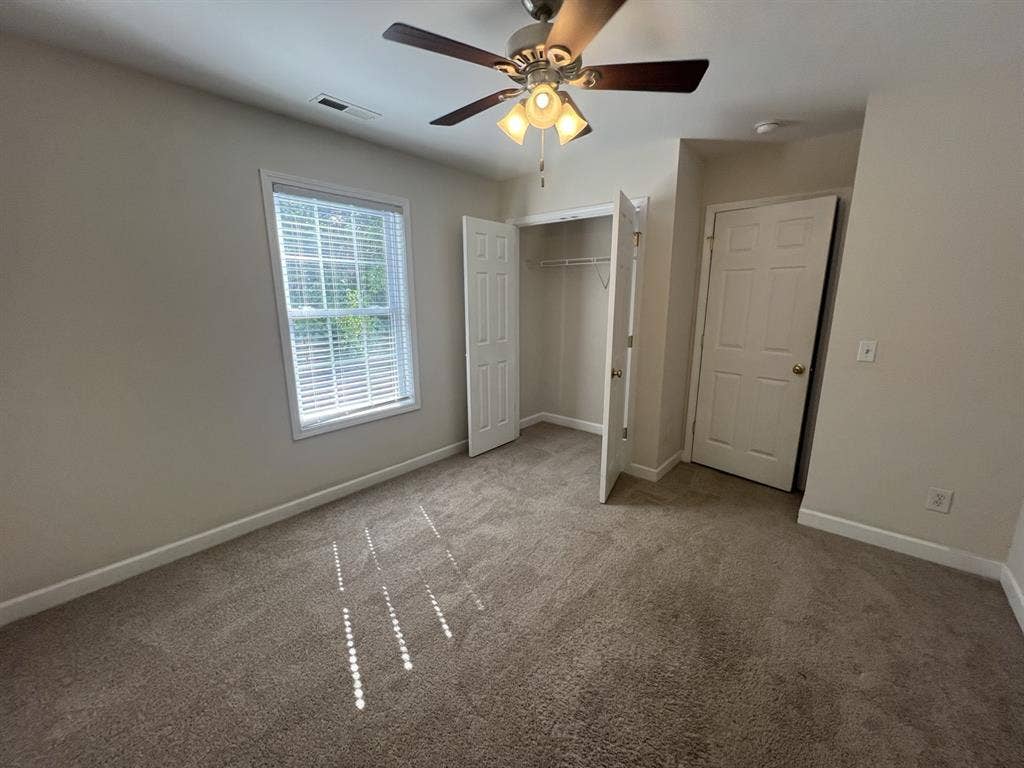Room for rent in Lowell, NC