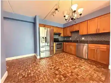 Prof. managed Condo in Newton MA