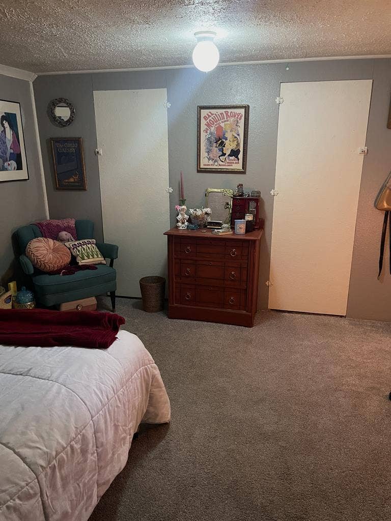 Private Room in Basement Unit