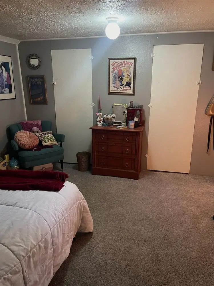 Private Room in Basement Unit