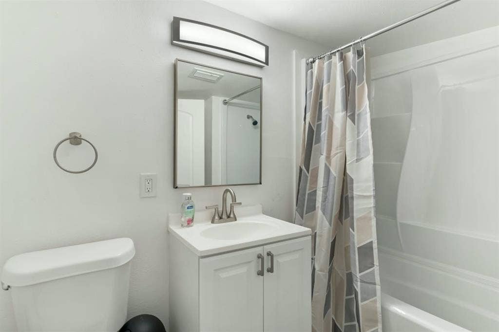 Furnished Private Room in Sarasota