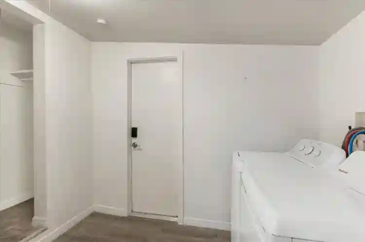 Furnished Private Room in Sarasota