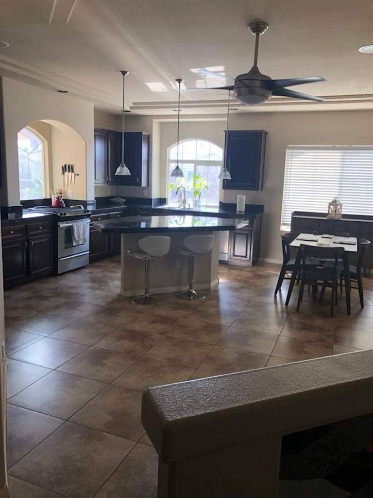 Rooms a available in SW area