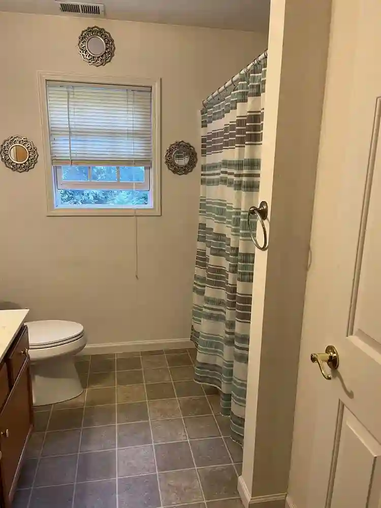 Private Bedroom & Bath, Kitchen