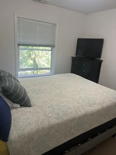 Private Bedroom & Bath, Kitchen