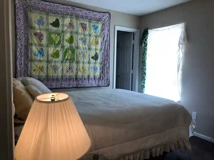 Hey 👋🏻 Furnished room for rent!