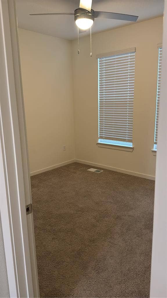 Private standalone townhome room