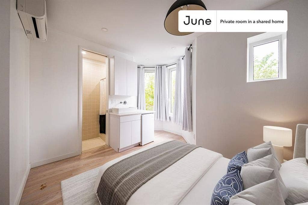 4 BR in New York City