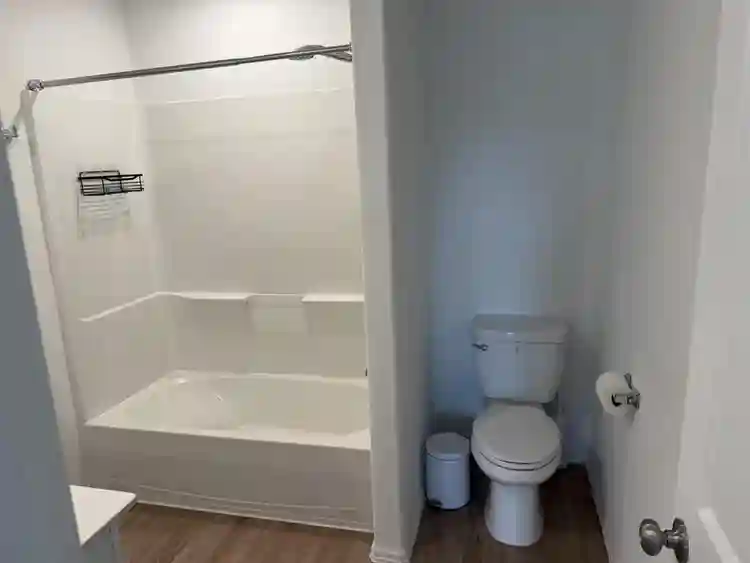 Master bedroom for rent