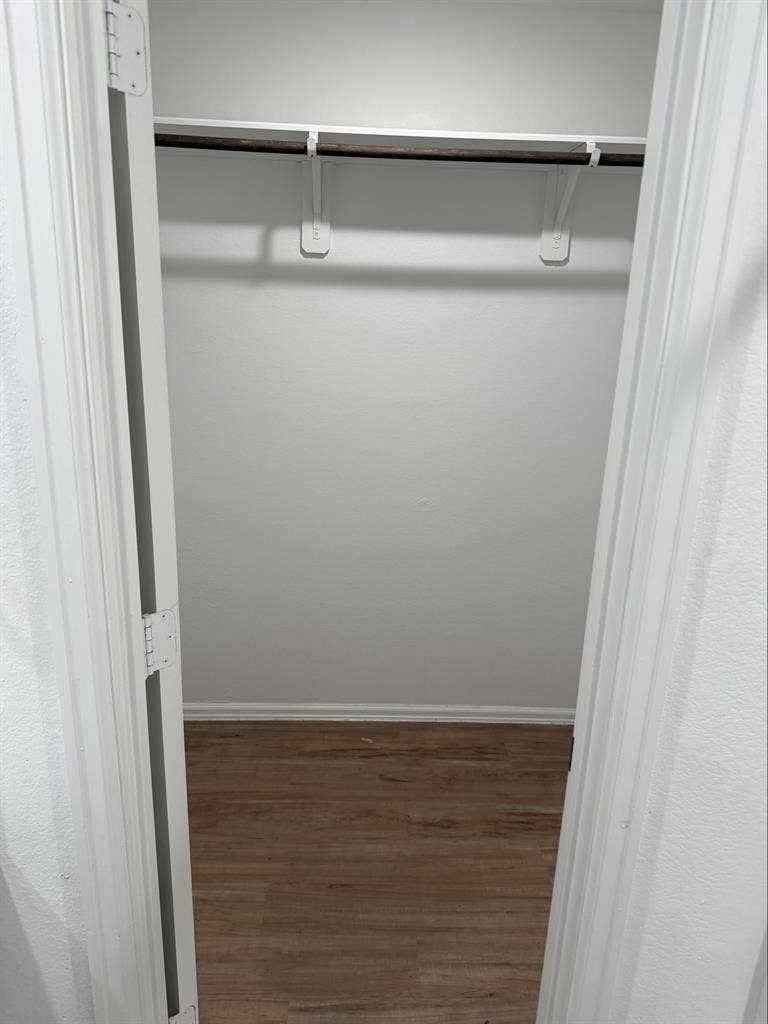 Master bedroom for rent