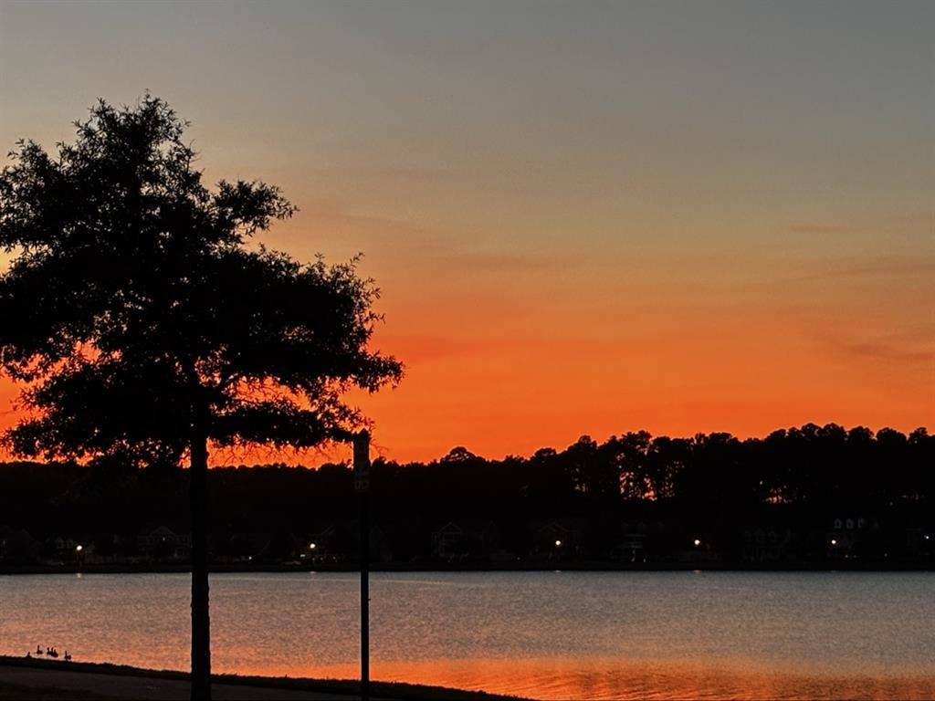 Gorgeous lakefront home Va.Beach