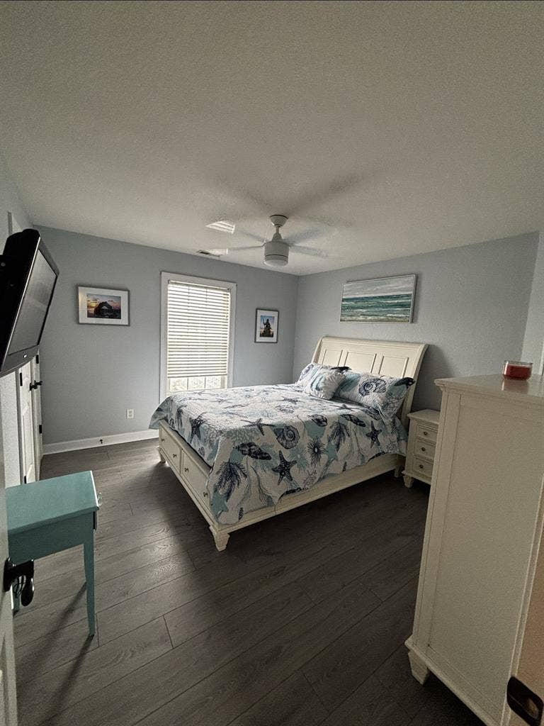 Gorgeous lakefront home Va.Beach