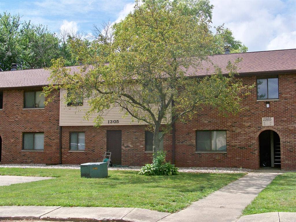 2B/1B+garage Dec.2026-June.2027