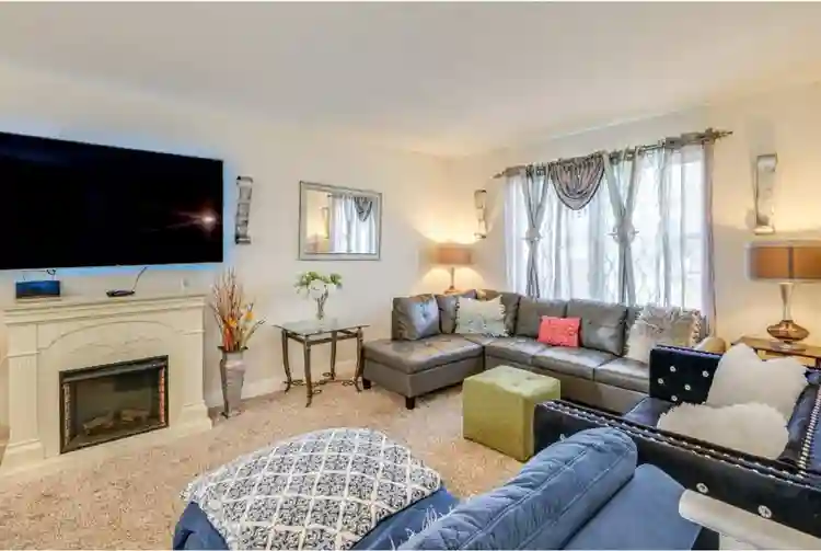 Fully Furnished Mid-term rental