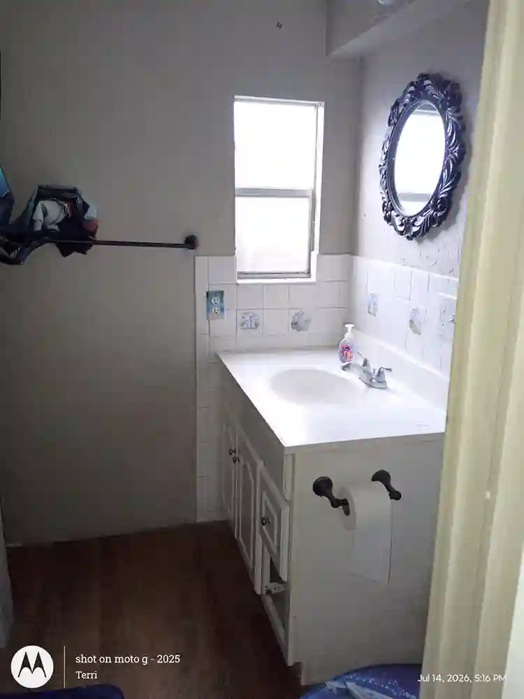 Roommate Wanted
