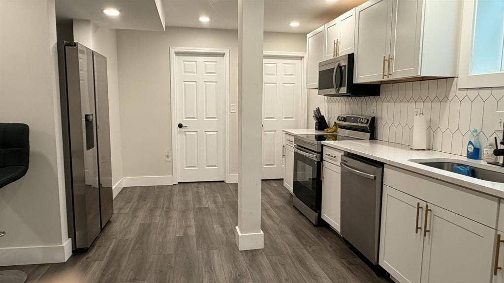 🔥 Renovated Bedroom Decatur 😍
