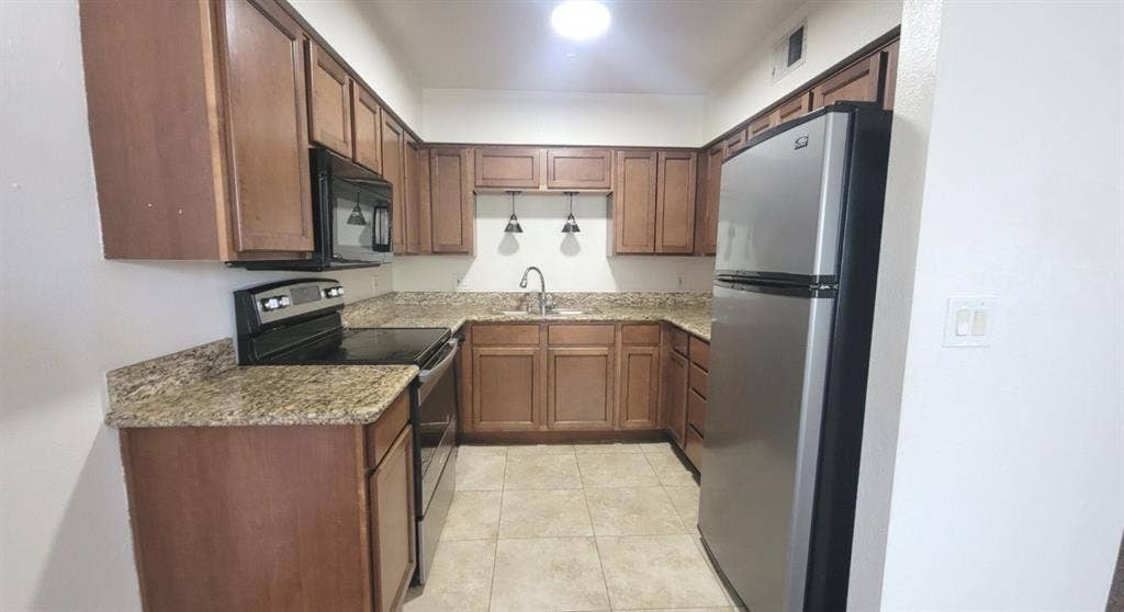 2 bed 1 ba condo available.