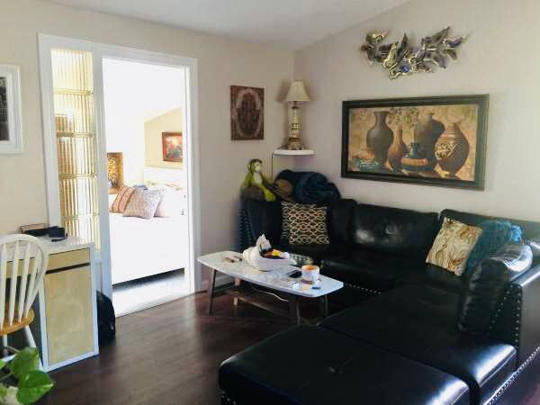 Master Suite with Living Room- Bath