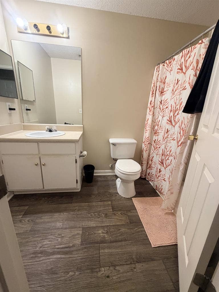 2 Rms available + Bath | FLETC