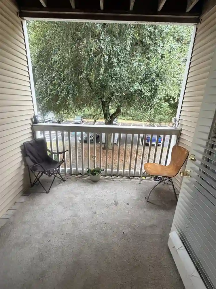 2 Rms available + Bath | FLETC
