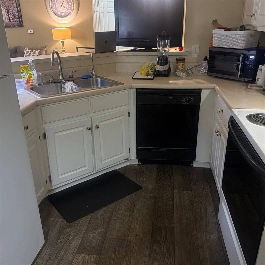2 Rms available + Bath | FLETC