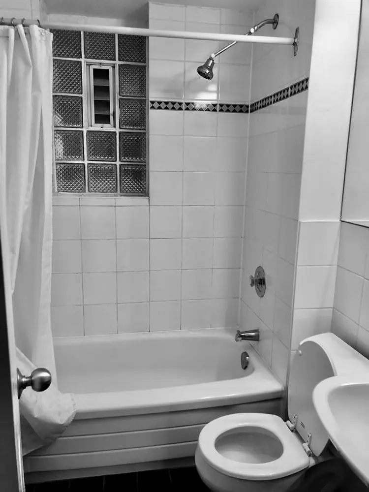 Room for rent midtown