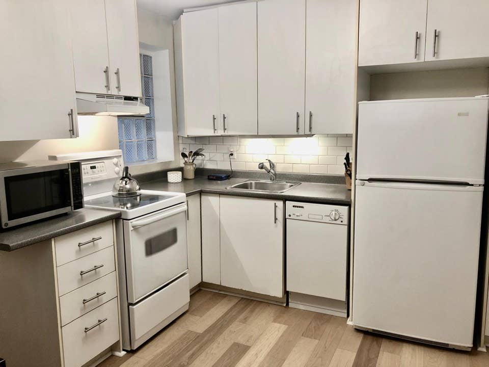 Room for rent midtown