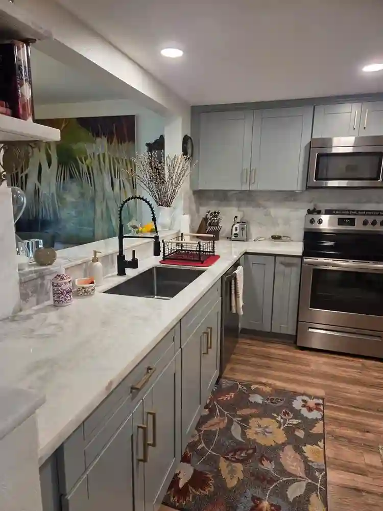 BEAUTIFUL FURNISHED ROOM 4 RENT