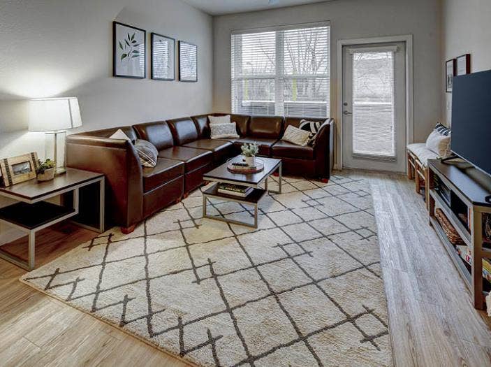 Sublet for 2125 Franklin Unit