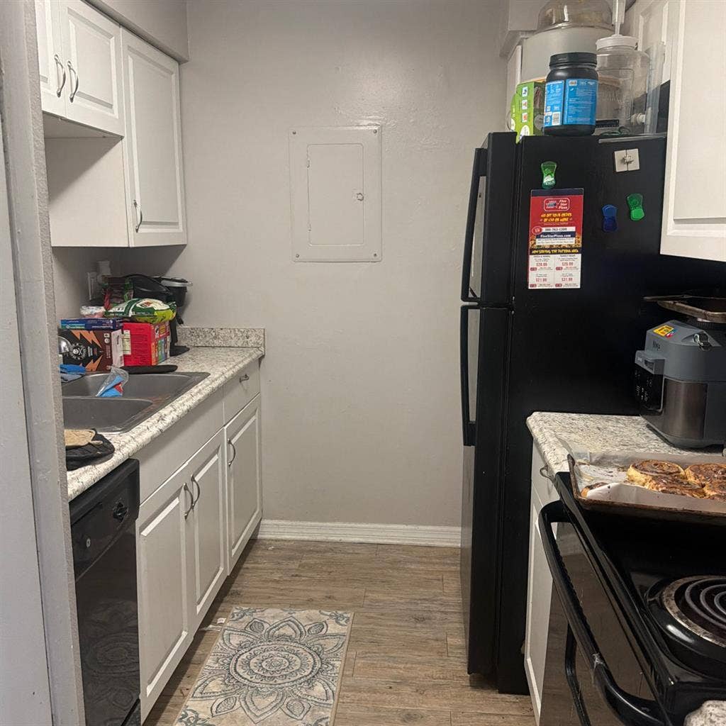 Looking for reliable roomate