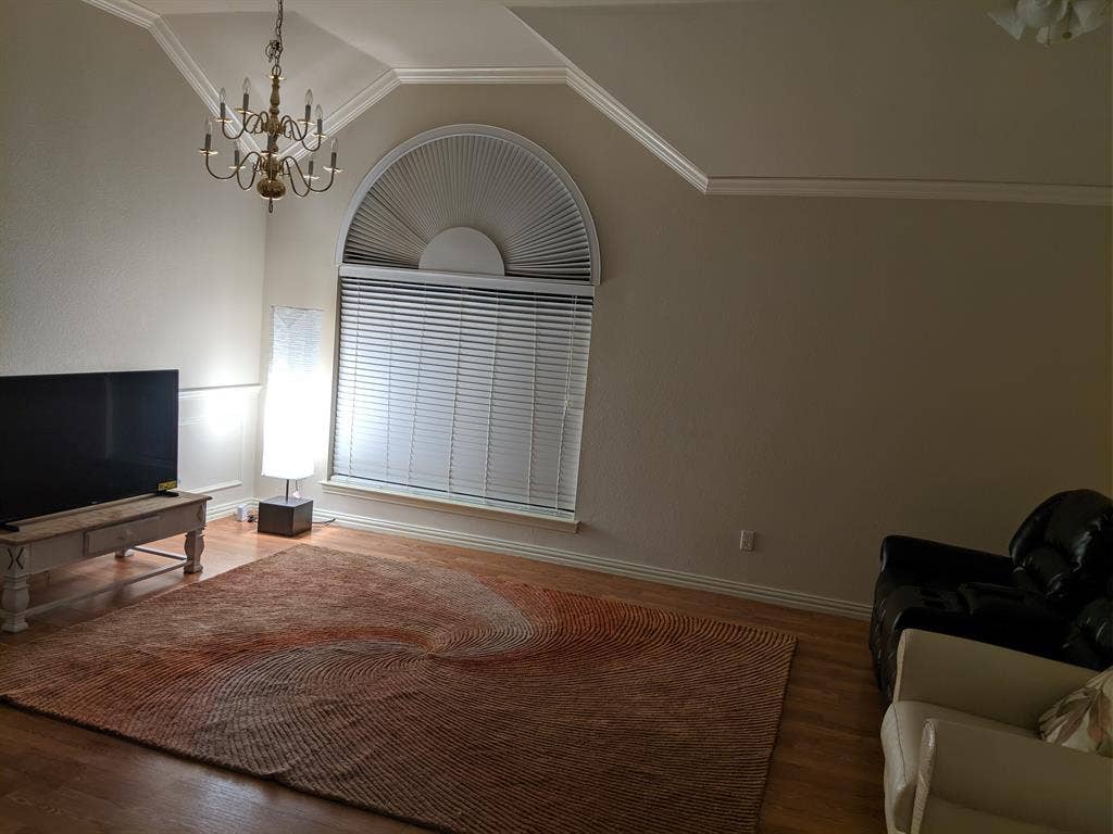 Great location, quiet neighborhood