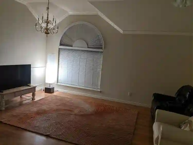 Great location, quiet neighborhood