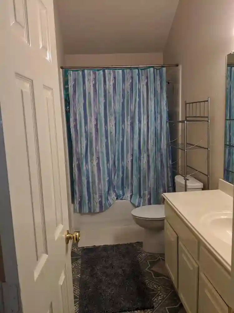 Great location, quiet neighborhood