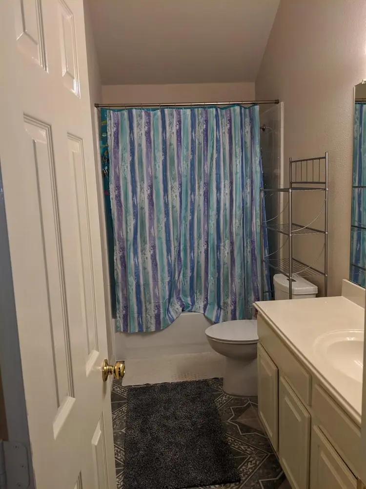 Great location, quiet neighborhood