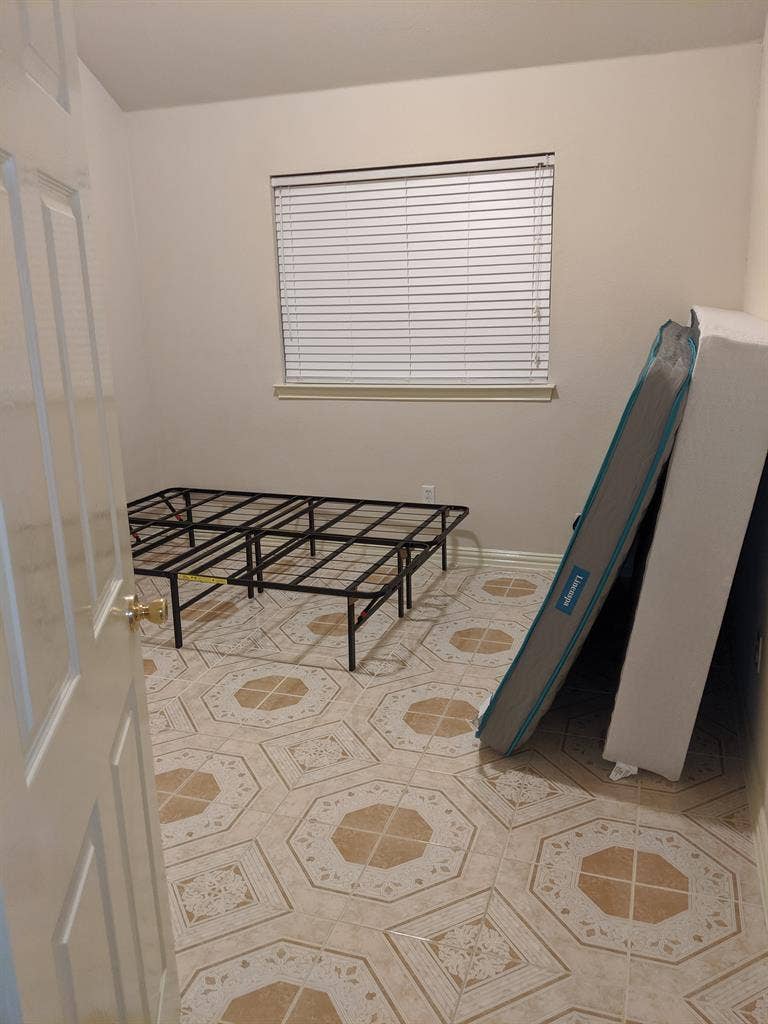Great location, quiet neighborhood
