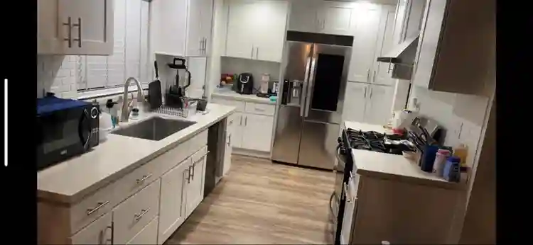 Decent size room in Santa Ana