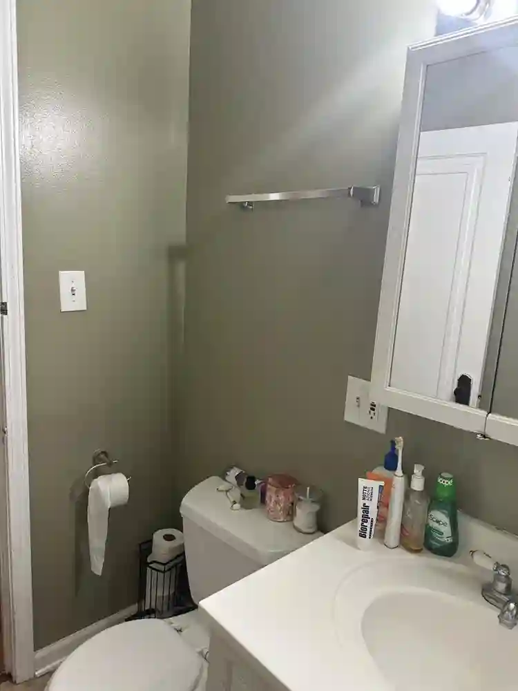 Spacious & Cozy Furnished Room
