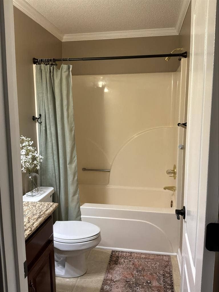 Habitacion disponible para mujer