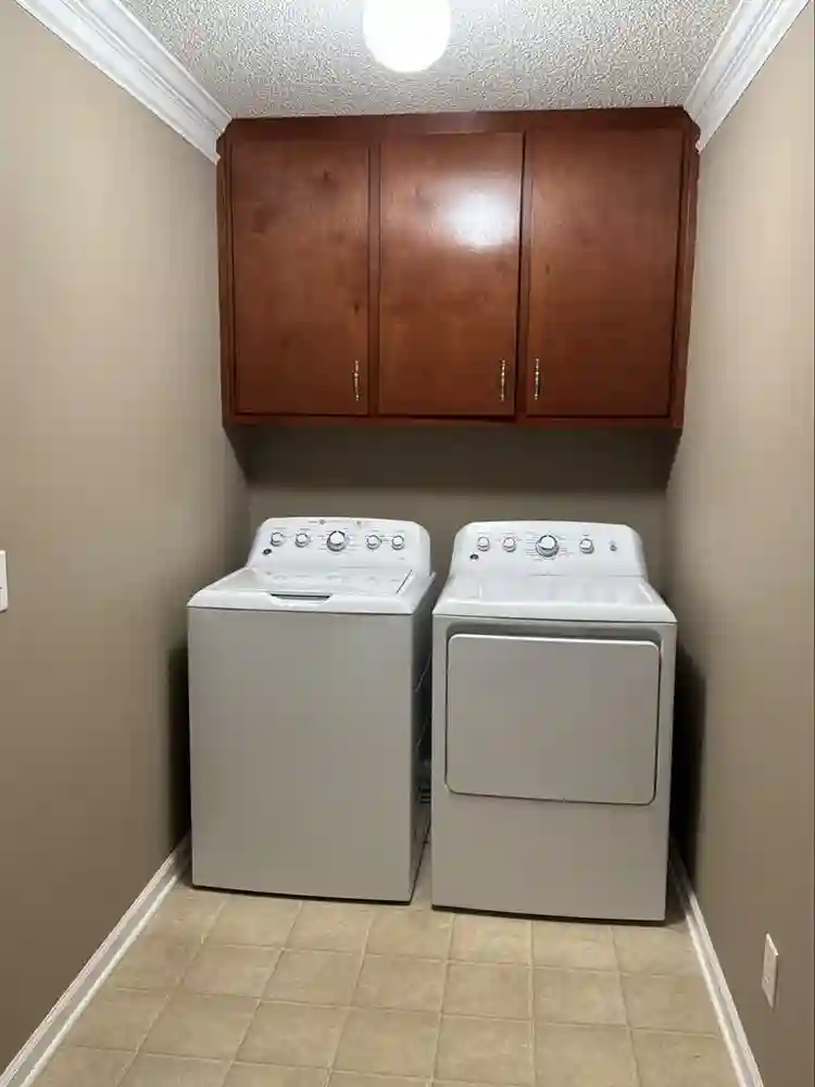 Habitacion disponible para mujer