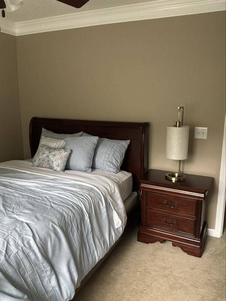 Habitacion disponible para mujer