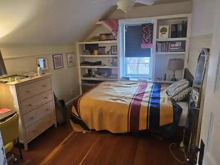 In search of like-minded roommate