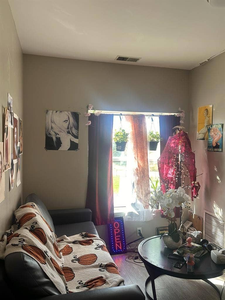 Lease Takeover ASAP- Monarch 716