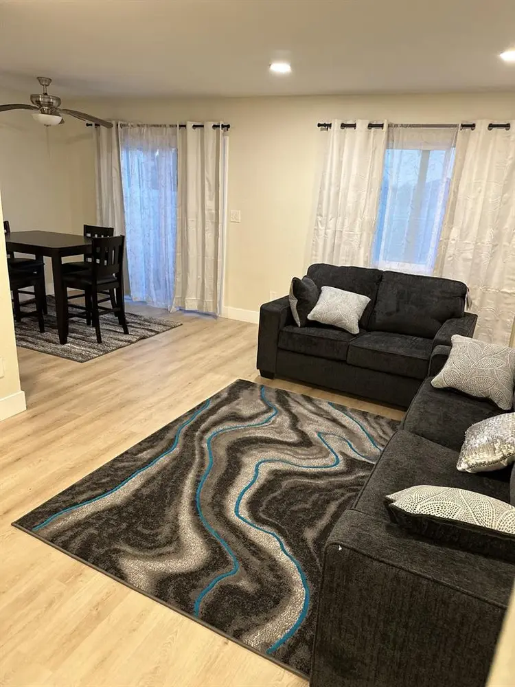 Clean & Cozy Room for Rent