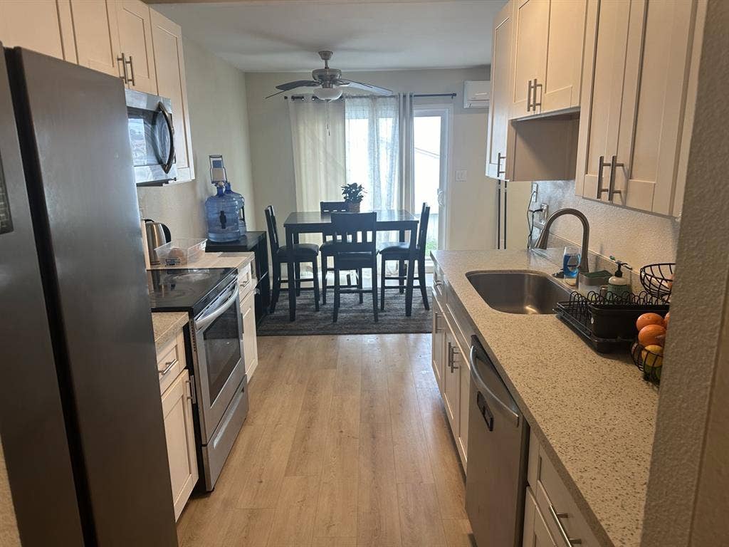 Clean & Cozy Room for Rent