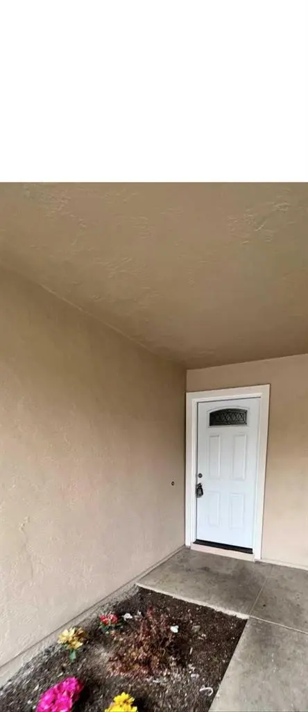 Clean & Cozy Room for Rent